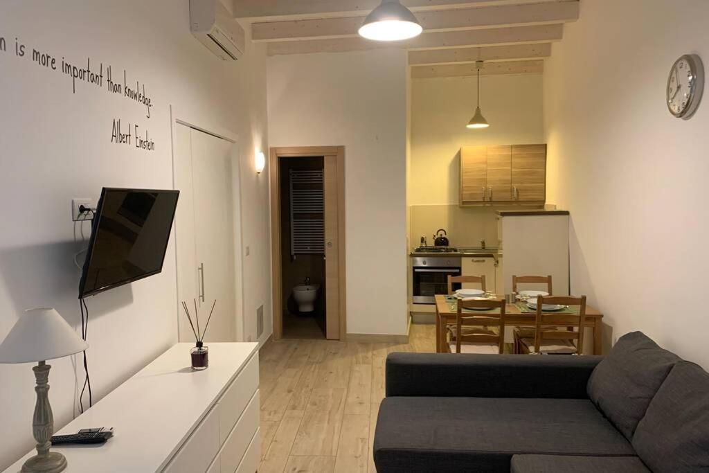 Casa Morola Monolocale Lägenhet Trani Exteriör bild