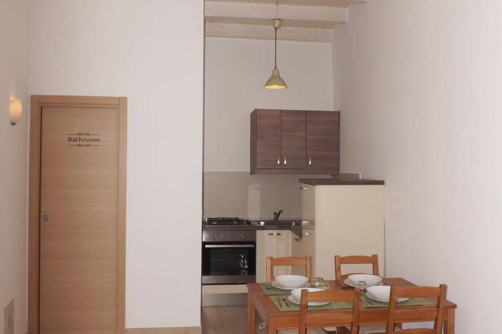 Casa Morola Monolocale Lägenhet Trani Exteriör bild